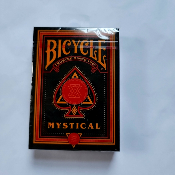 COPY - BICYCLE MYSTICAL PLAYING CARDS - Picture 1 of 2